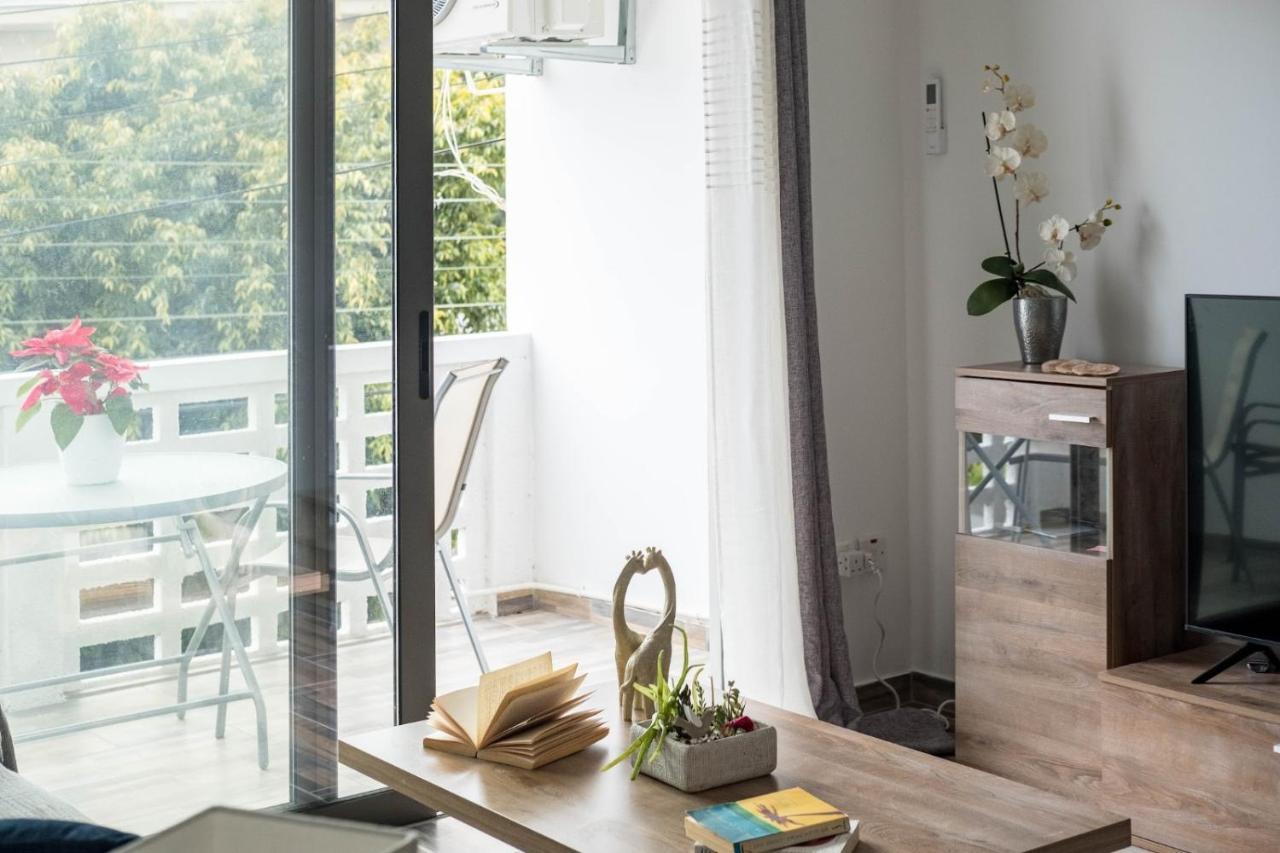 Happy Stay Apartment - Halefka Court Larnaca Esterno foto