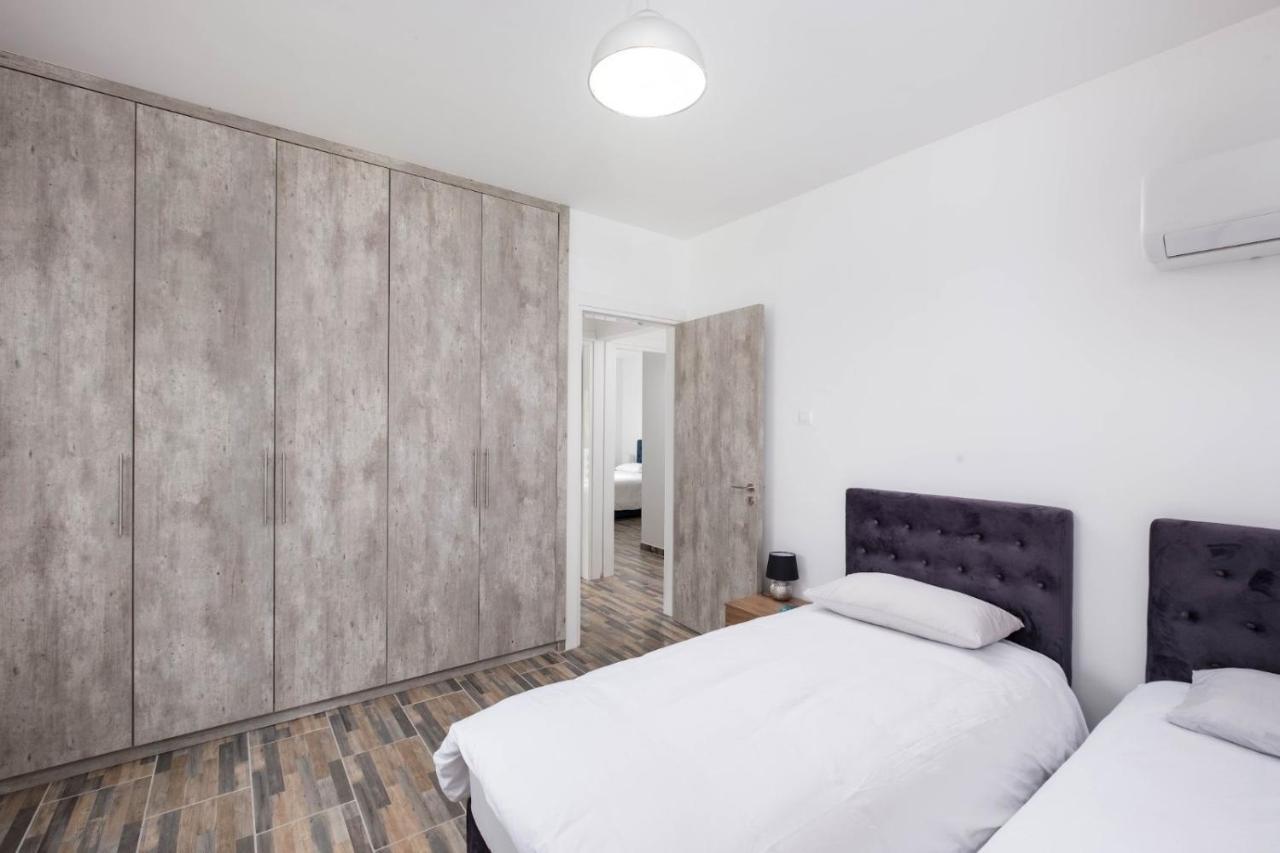 Happy Stay Apartment - Halefka Court Larnaca Esterno foto