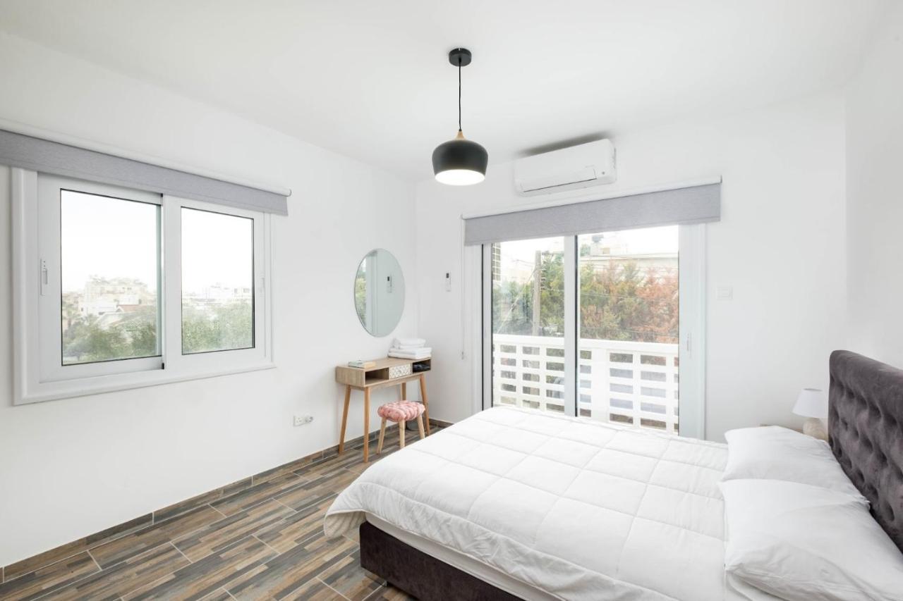 Happy Stay Apartment - Halefka Court Larnaca Esterno foto