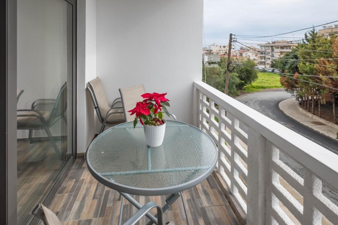 Happy Stay Apartment - Halefka Court Larnaca Esterno foto