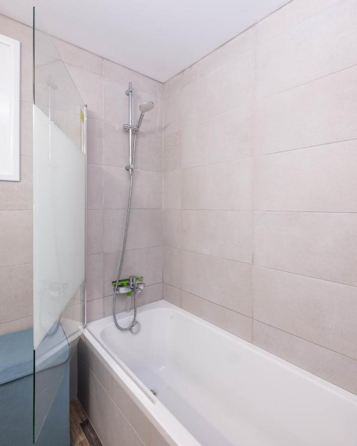 Happy Stay Apartment - Halefka Court Larnaca Esterno foto